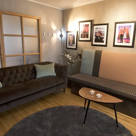 B14 Hostel-2